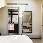 Mondovi Luxury 아파트호텔