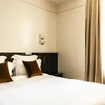 Mondovi Luxury