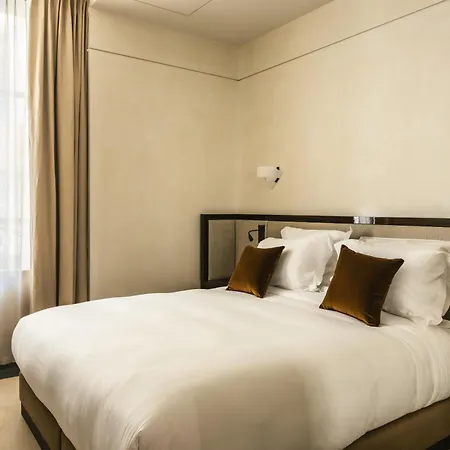 Mondovi Luxury