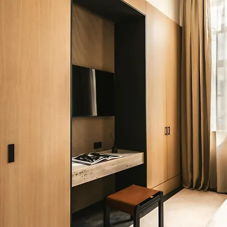 Ξενοδοχείο με διαμερίσματα Mondovi Luxury 5*