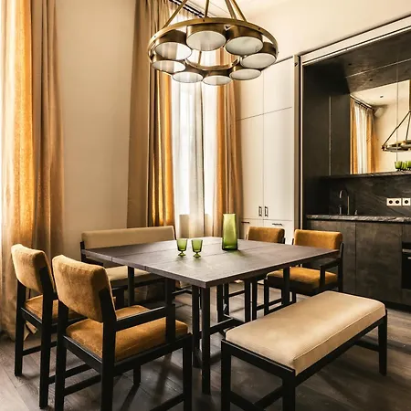 Mondovi Luxury Lägenhetshotell 5*