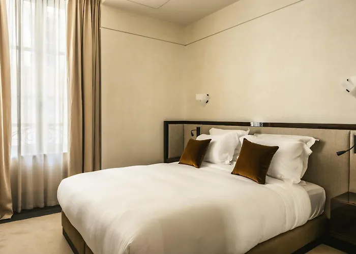 Mondovi Luxury